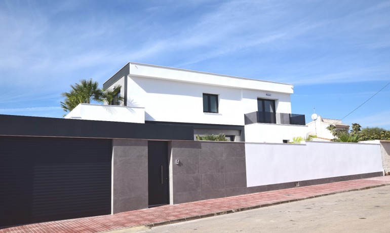 Nueva construcción  - Villa -
Ciudad Quesada - Central Quesada