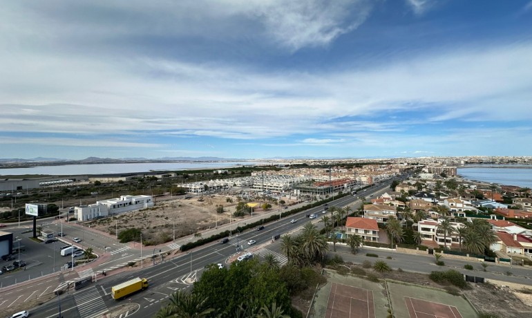 Revente - Appartement / Flat -
Torrevieja* - La Veleta