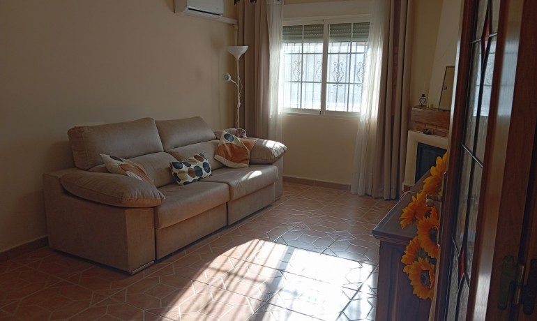 Sale - House -
La Marina* - Catral*