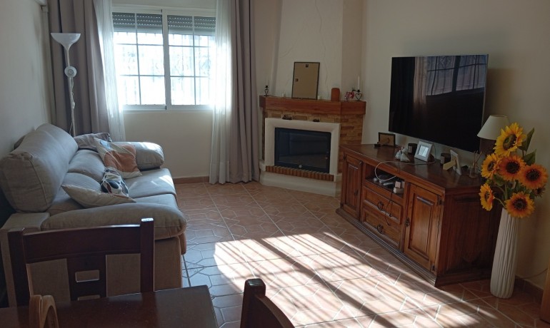 Sale - House -
La Marina* - Catral*