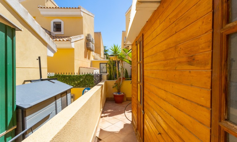 Sale - Villa -
Orihuela Costa* - Los Dolses