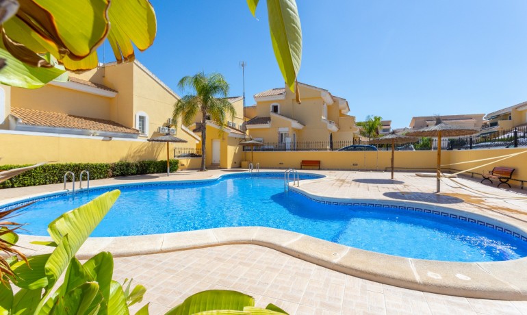 Sale - Villa -
Orihuela Costa* - Los Dolses