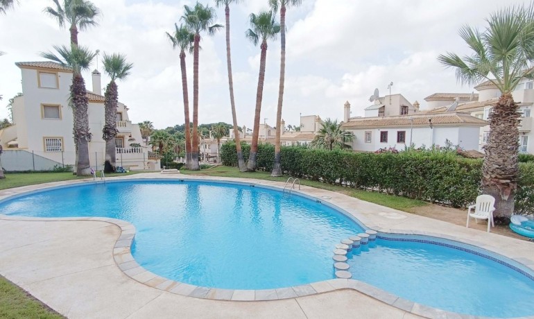 Sale - House -
Orihuela Costa* - Villamartín