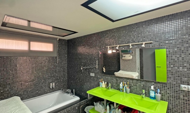 Sale - Apartment / Flat -
Torrevieja*