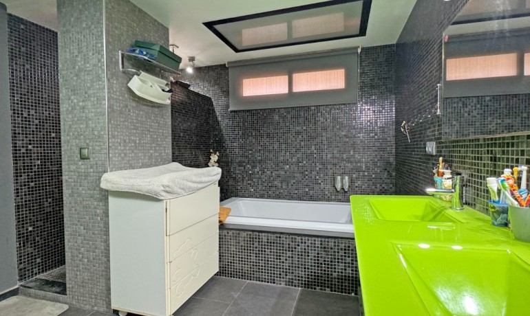 Sale - Apartment / Flat -
Torrevieja*