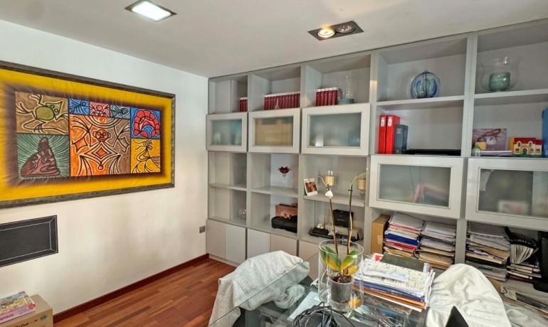 Sale - Apartment / Flat -
Torrevieja*