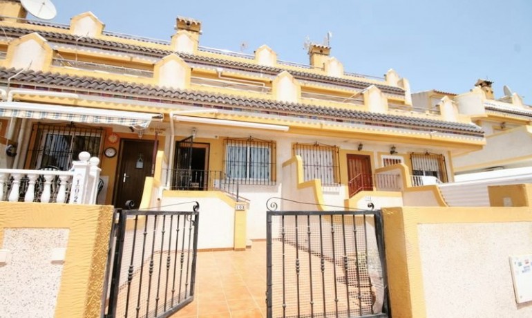 Sale - House -
Orihuela Costa* - Playa Flamenca