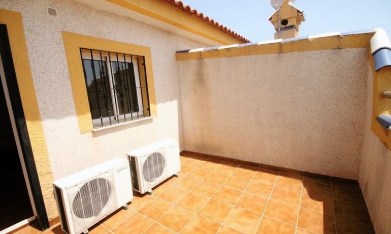 Sale - House -
Orihuela Costa* - Playa Flamenca