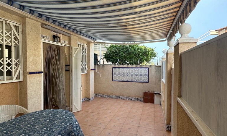 Venta - Villa -
Orihuela Costa - Campoamor