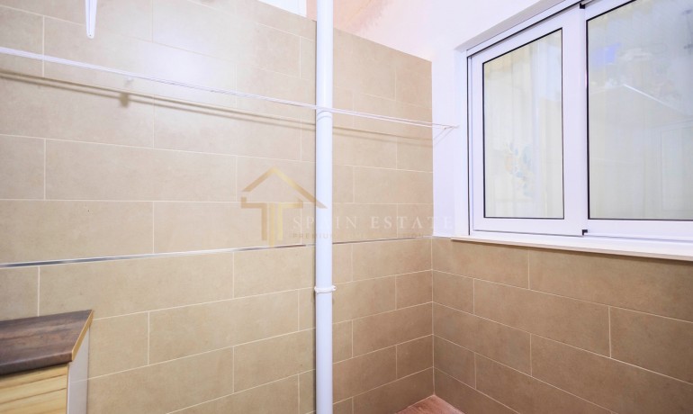 Revente - Appartement / Flat -
Torrevieja* - Torrevieja