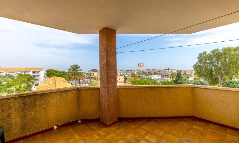 Sale - Apartment / Flat -
Orihuela Costa* - Campoamor