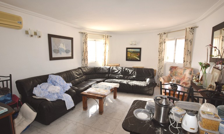 Venta - Villa -
Ciudad Quesada - Central Quesada