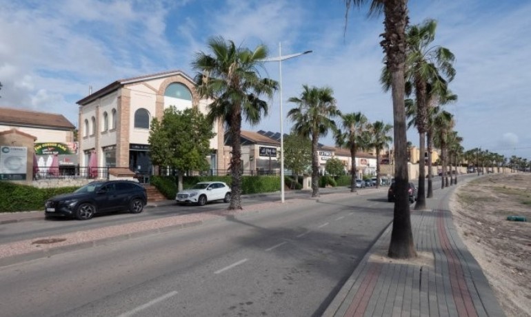 Herverkoop - Reclame -
Algorfa* - La Finca Golf Course