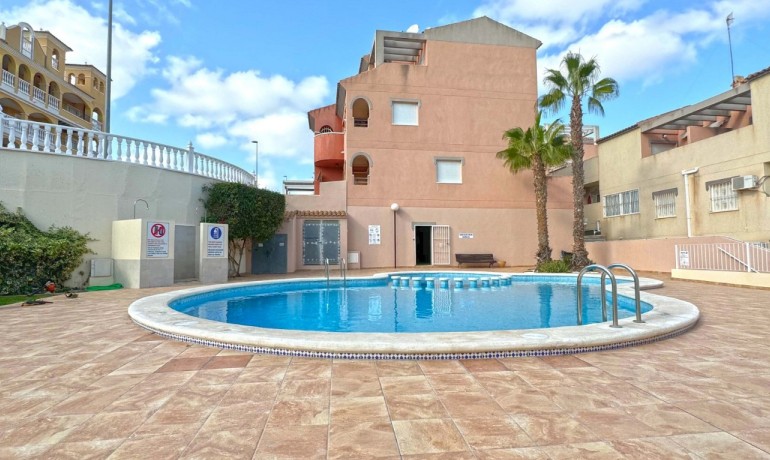 Venta - Apartamento / piso -
Orihuela Costa - Villamartín