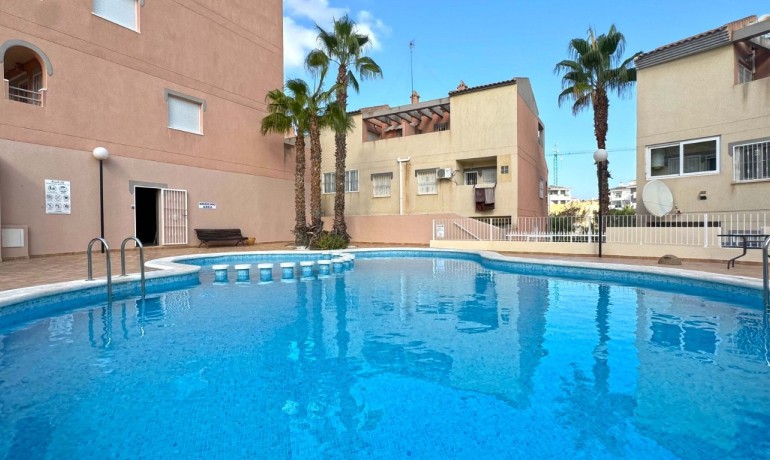 Venta - Apartamento / piso -
Orihuela Costa - Villamartín