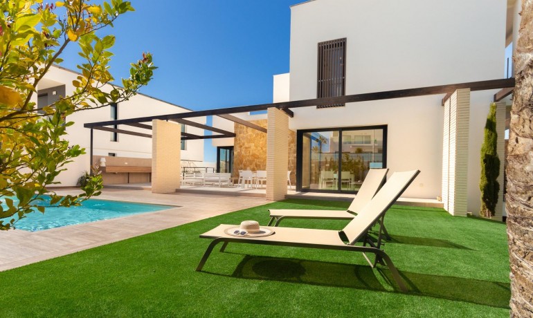 Nieuwbouw - Villa -
Orihuela Costa* - Campoamor