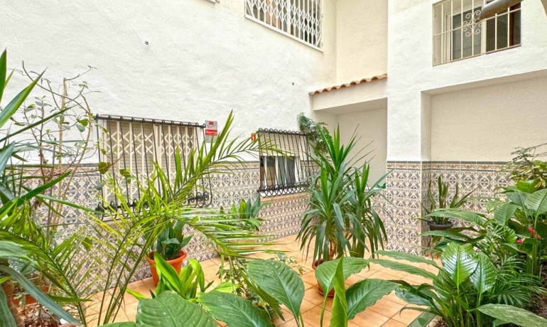 Sale - Apartment / Flat -
Torrevieja* - Playa del Cura