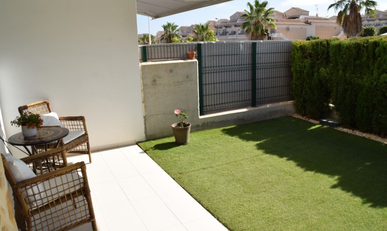 Revente - Appartement / Flat -
Orihuela Costa* - Punta Prima