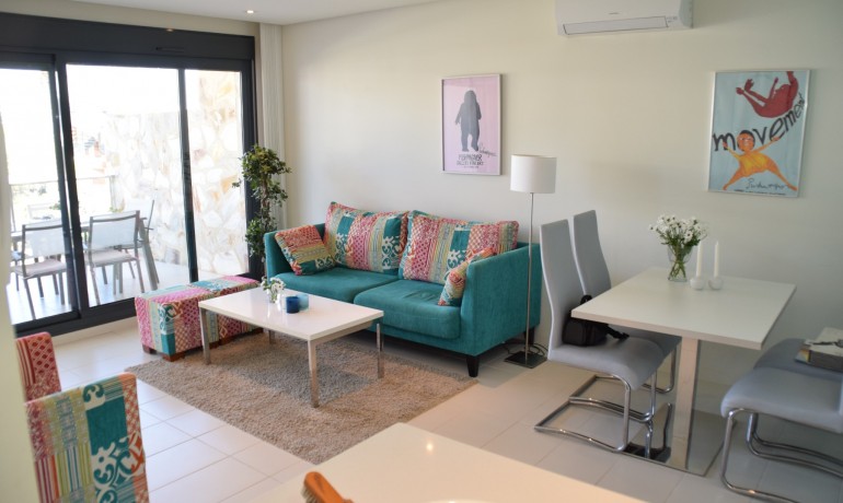 Revente - Appartement / Flat -
Orihuela Costa* - Punta Prima