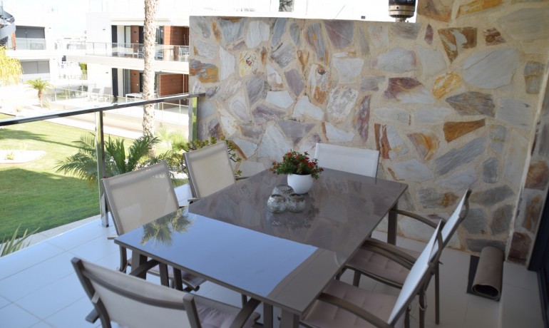 Revente - Appartement / Flat -
Orihuela Costa* - Punta Prima