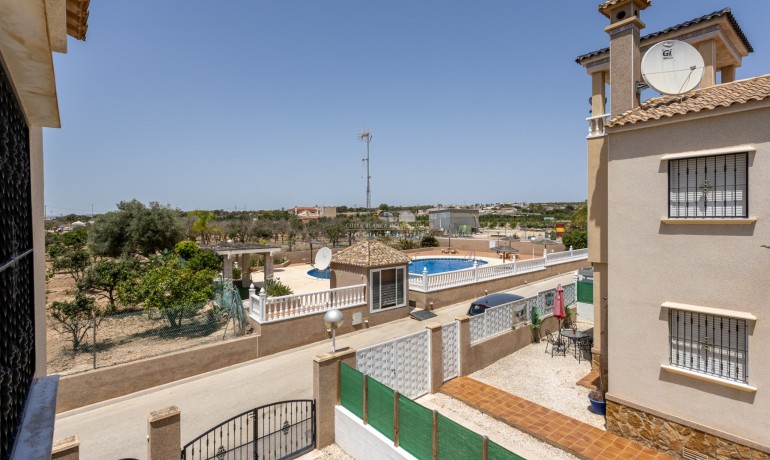 Venta - Villa -
Guardamar del Segura - Urb el raso