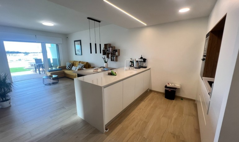 Herverkoop - Appartement / Flat -
Guardamar