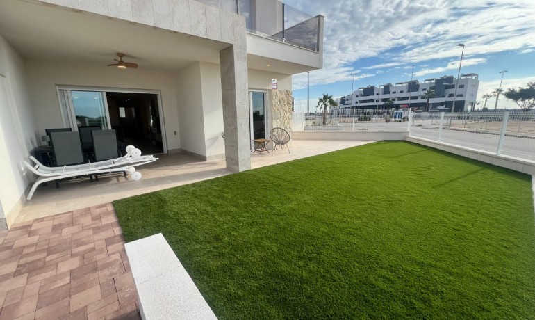 Herverkoop - Appartement / Flat -
Guardamar