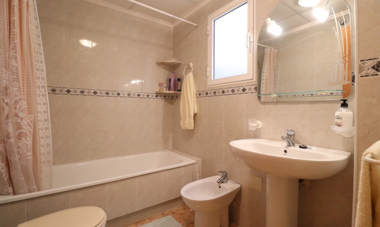 Herverkoop - Appartement / Flat -
Torrevieja* - Torrevieja - Centre