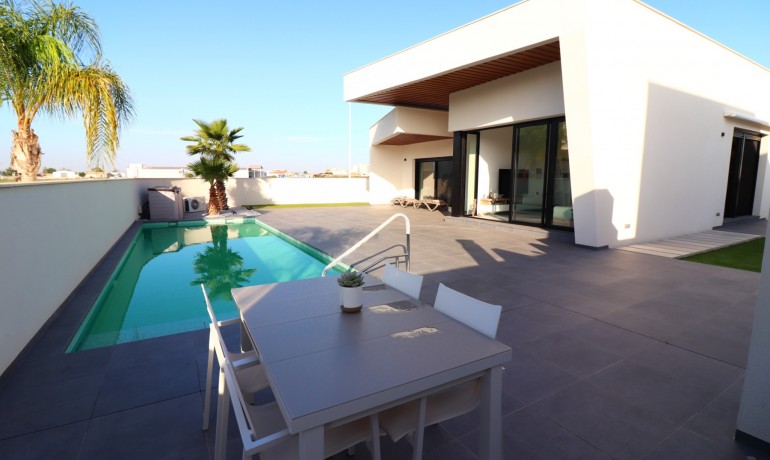 Herverkoop - Villa -
Formentera del Segura - Fincas de La Vega