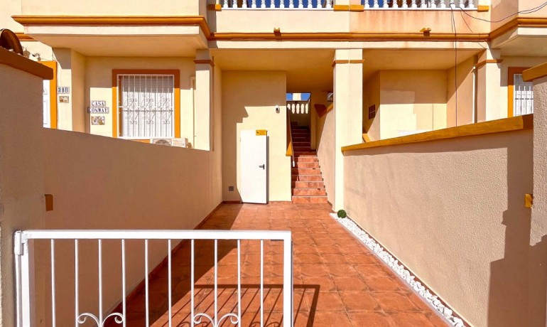 Herverkoop - Appartement / Flat -
Orihuela Costa* - Playa Flamenca