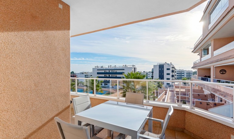 Sale - Apartment -
Orihuela Costa* - Villamartin*