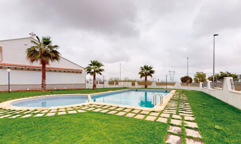 Nueva construcción  - Villa -
San Miguel de Salinas - Cerro Del Sol