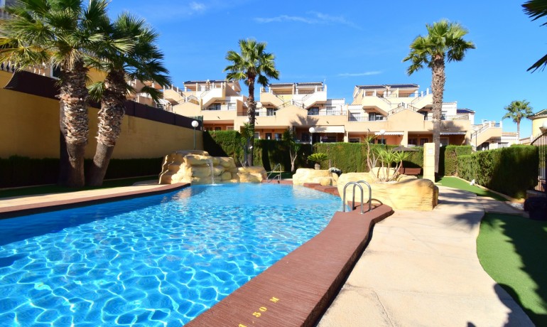 Venta - Apartamento / piso -
Orihuela Costa - Villamartin