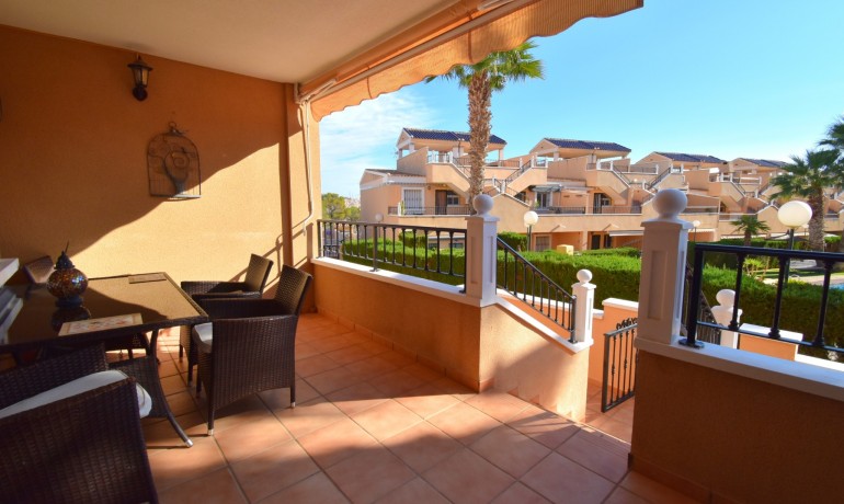 Venta - Apartamento / piso -
Orihuela Costa - Villamartin