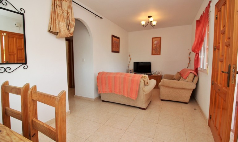 Venta - Apartamento / piso -
Villamartin