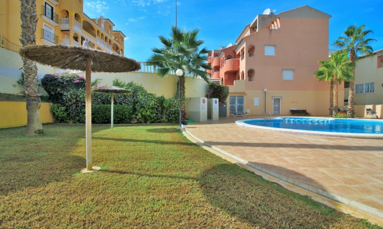 Venta - Apartamento / piso -
Villamartin