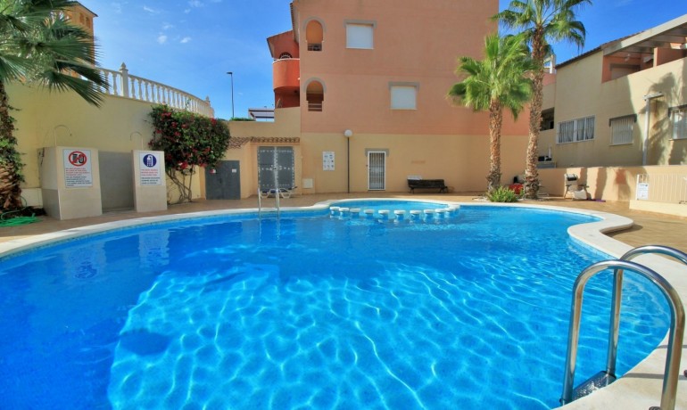 Venta - Apartamento / piso -
Villamartin