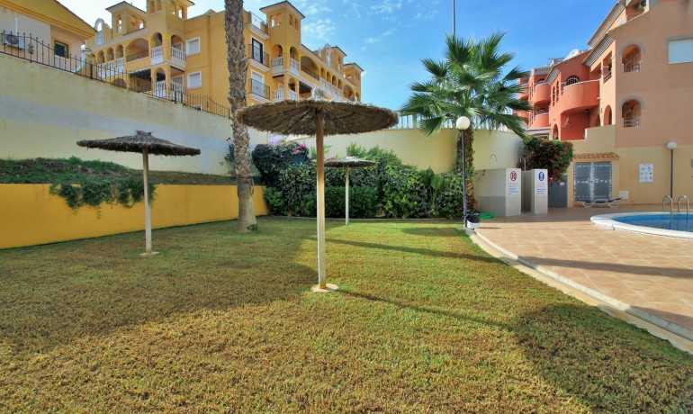 Venta - Apartamento / piso -
Villamartin