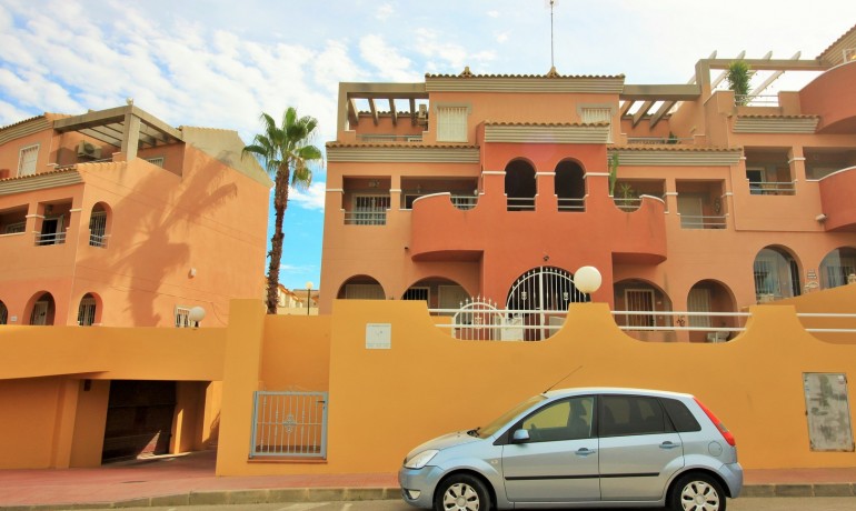 Venta - Apartamento / piso -
Villamartin