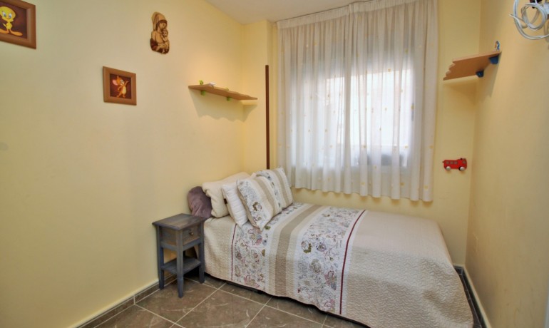 Venta - Apartamento / piso -
Torrevieja