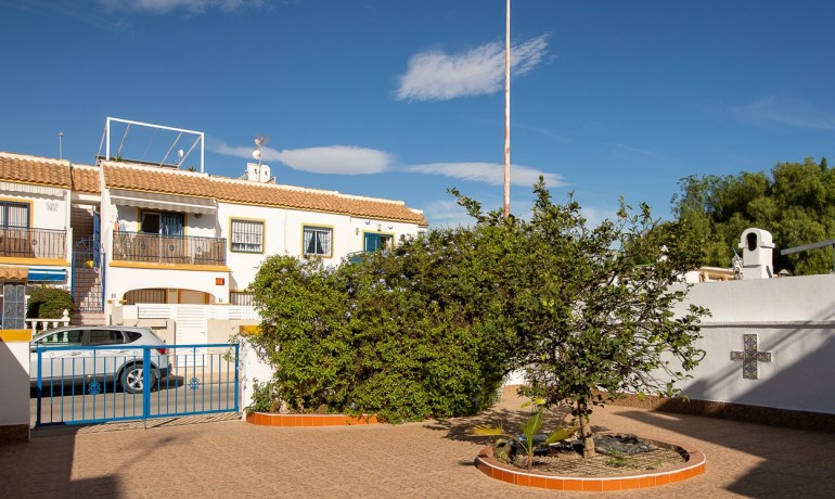 Herverkoop - Huis -
Torrevieja* - Jardin Del Mar