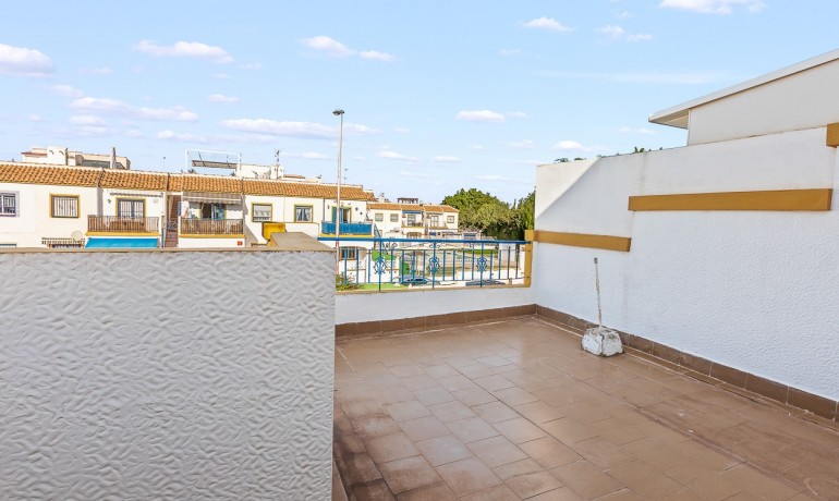 Herverkoop - Huis -
Torrevieja* - Jardin Del Mar