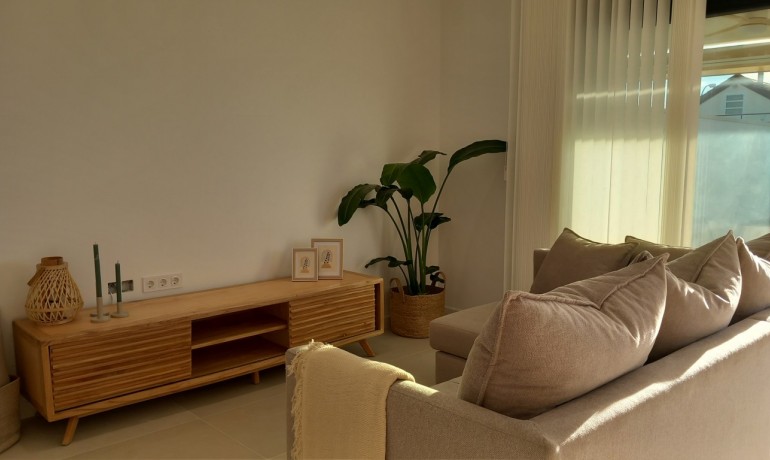 Sale - Villa -
El Chaparral