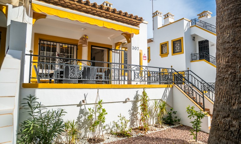 Sale - Villa -
Orihuela Costa* - Villa Martin