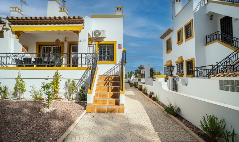 Sale - Villa -
Orihuela Costa* - Villa Martin