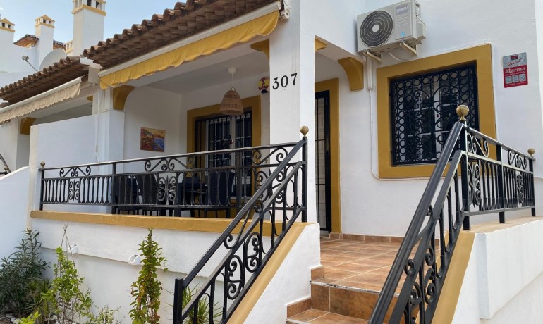 Sale - Villa -
Orihuela Costa* - Villa Martin