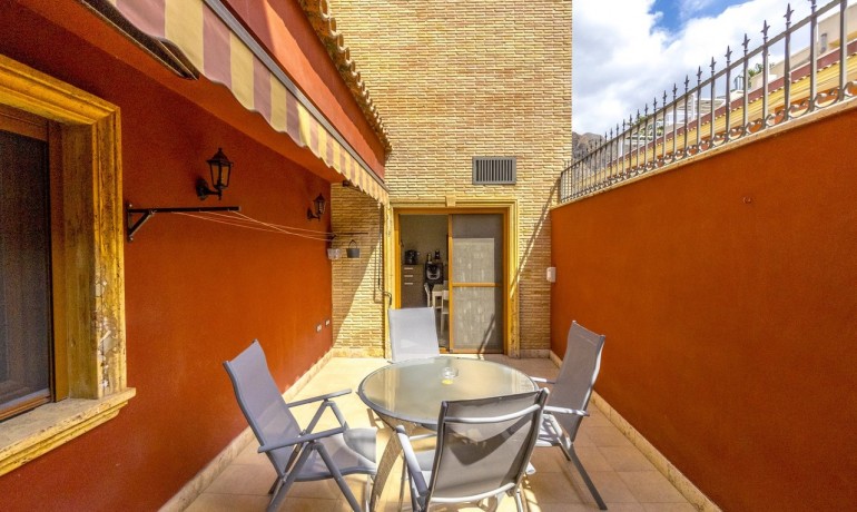 Venta - Villa -
Orihuela