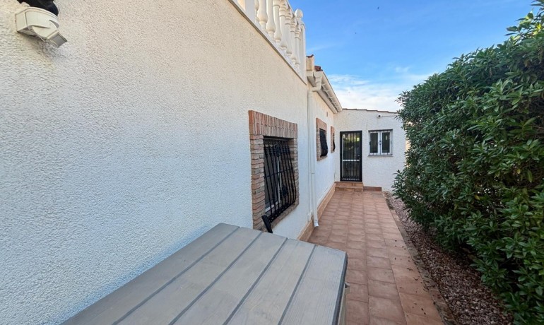 Venta - Villa -
Ciudad Quesada - CENTRO