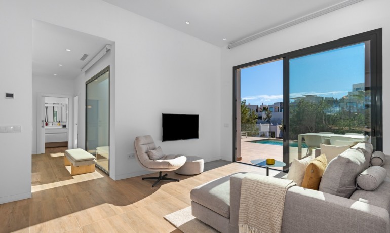 Sale - Villa -
Las Colinas Golf - Las Colinas golf