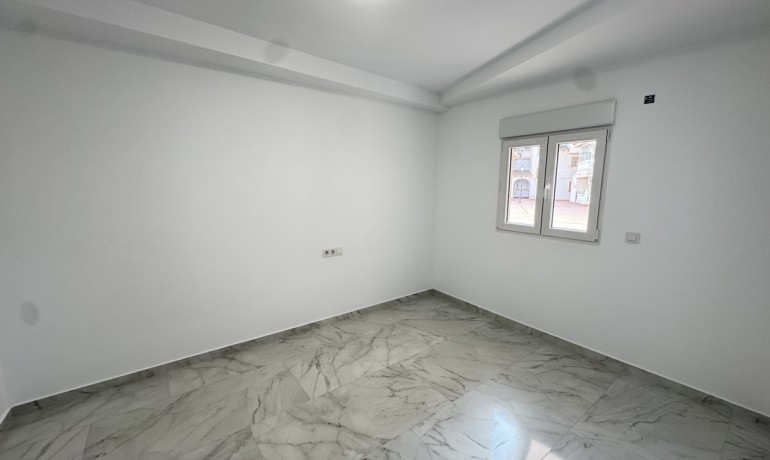Sale - Apartment / Flat -
Torrevieja* - Torrevieja